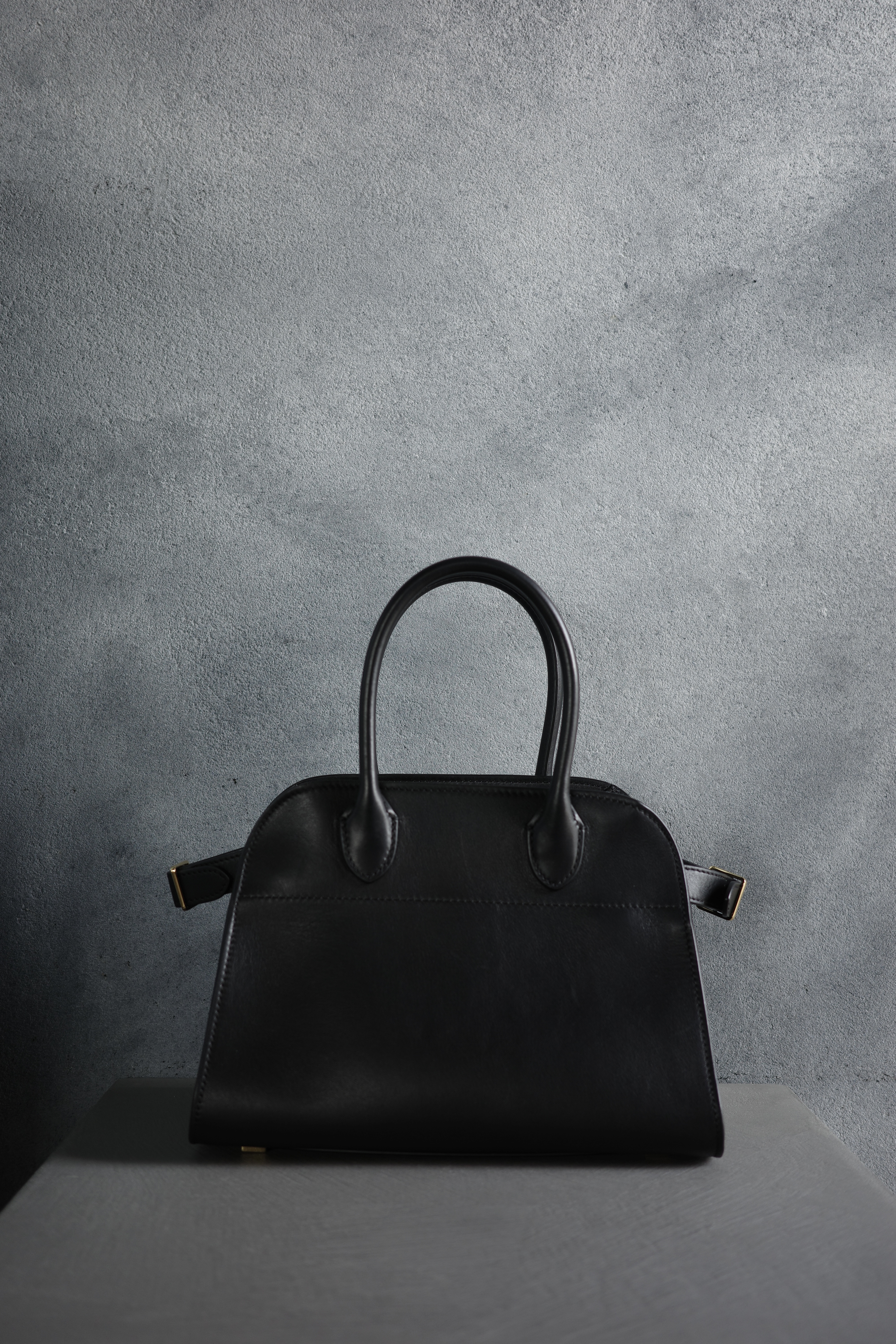 THE ROW マルゴー10 サドルレザー