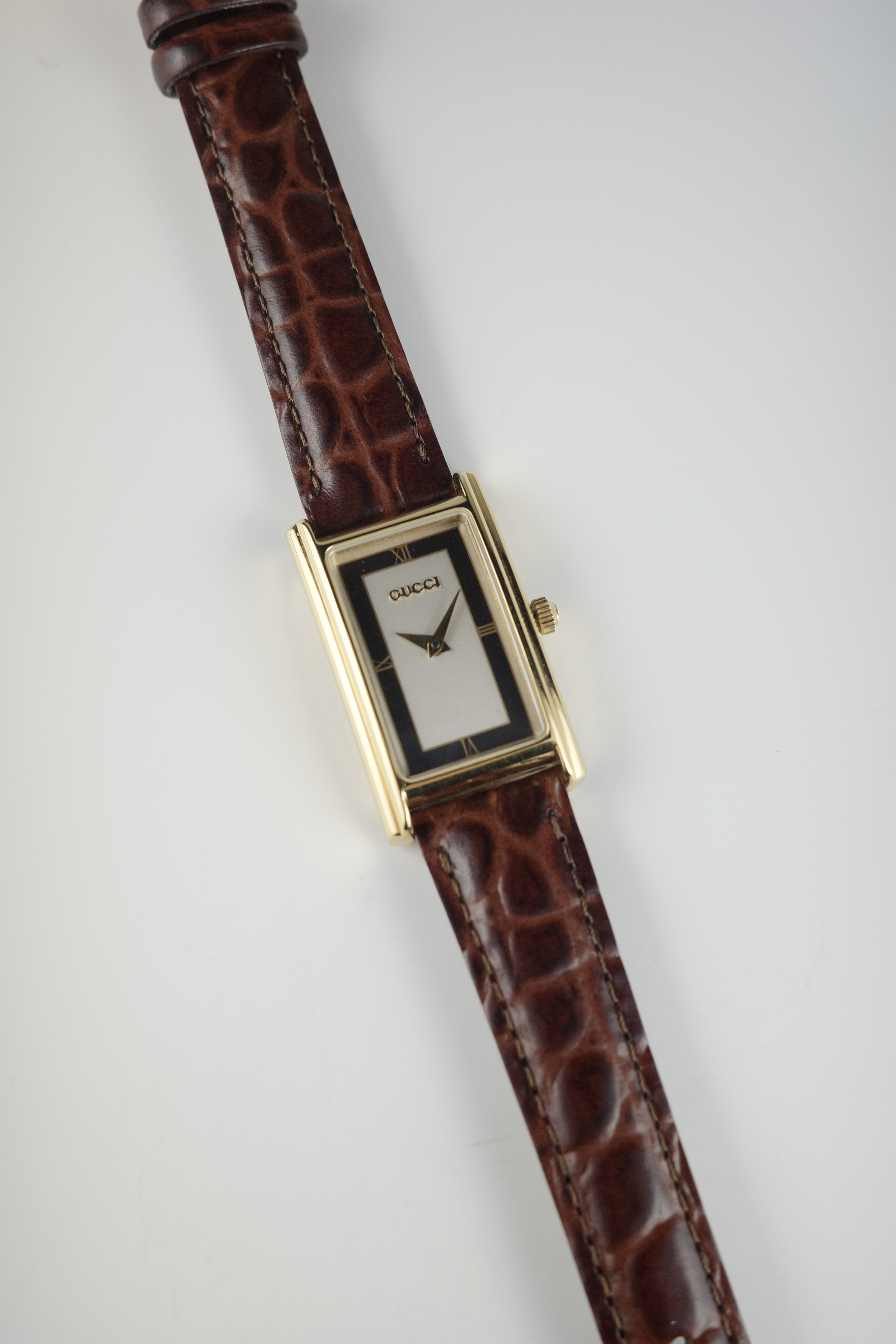 GUCCI "2600L" ヴィンテージウォッチ クオーツ
