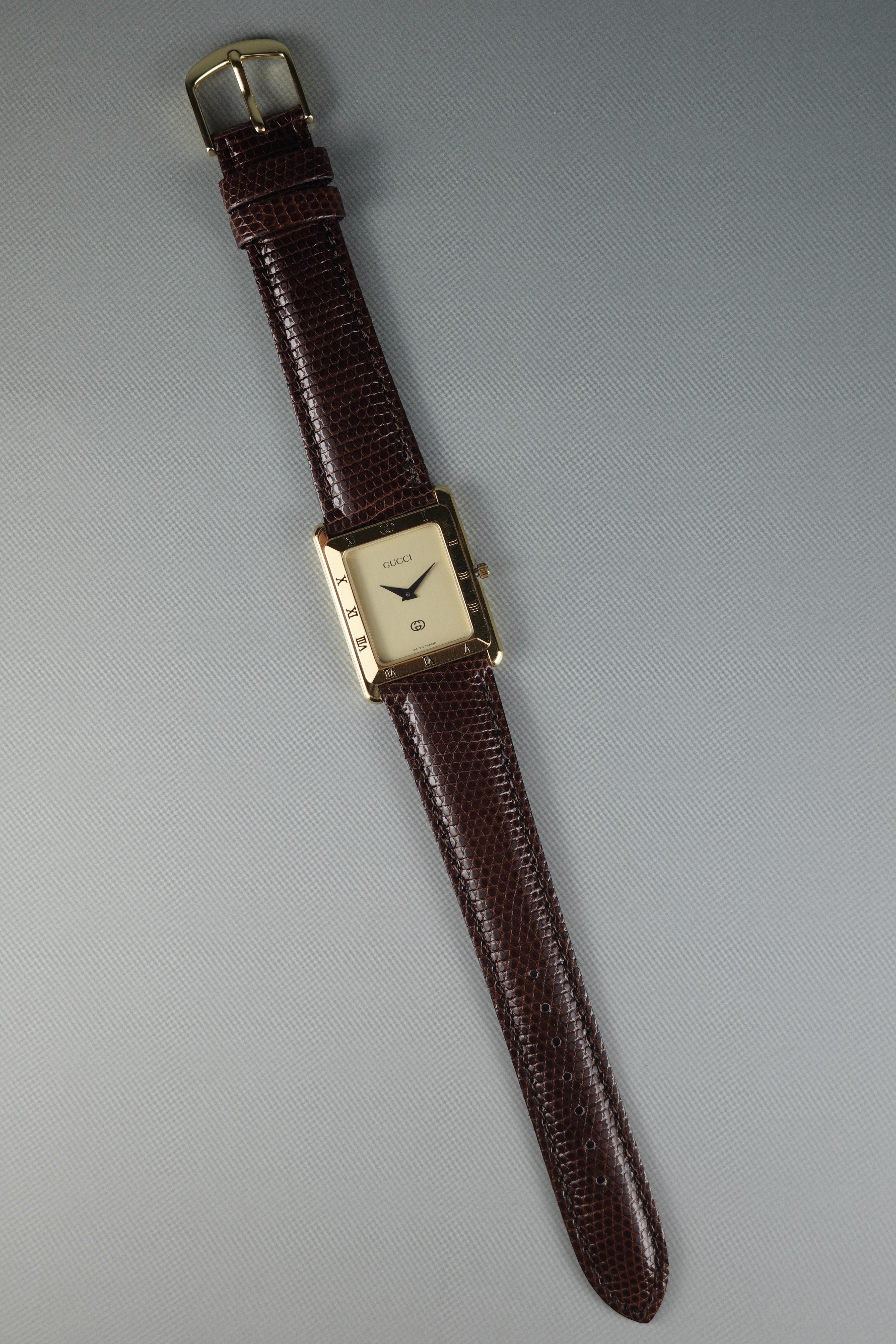GUCCI "4200M" ヴィンテージウォッチ クオーツ