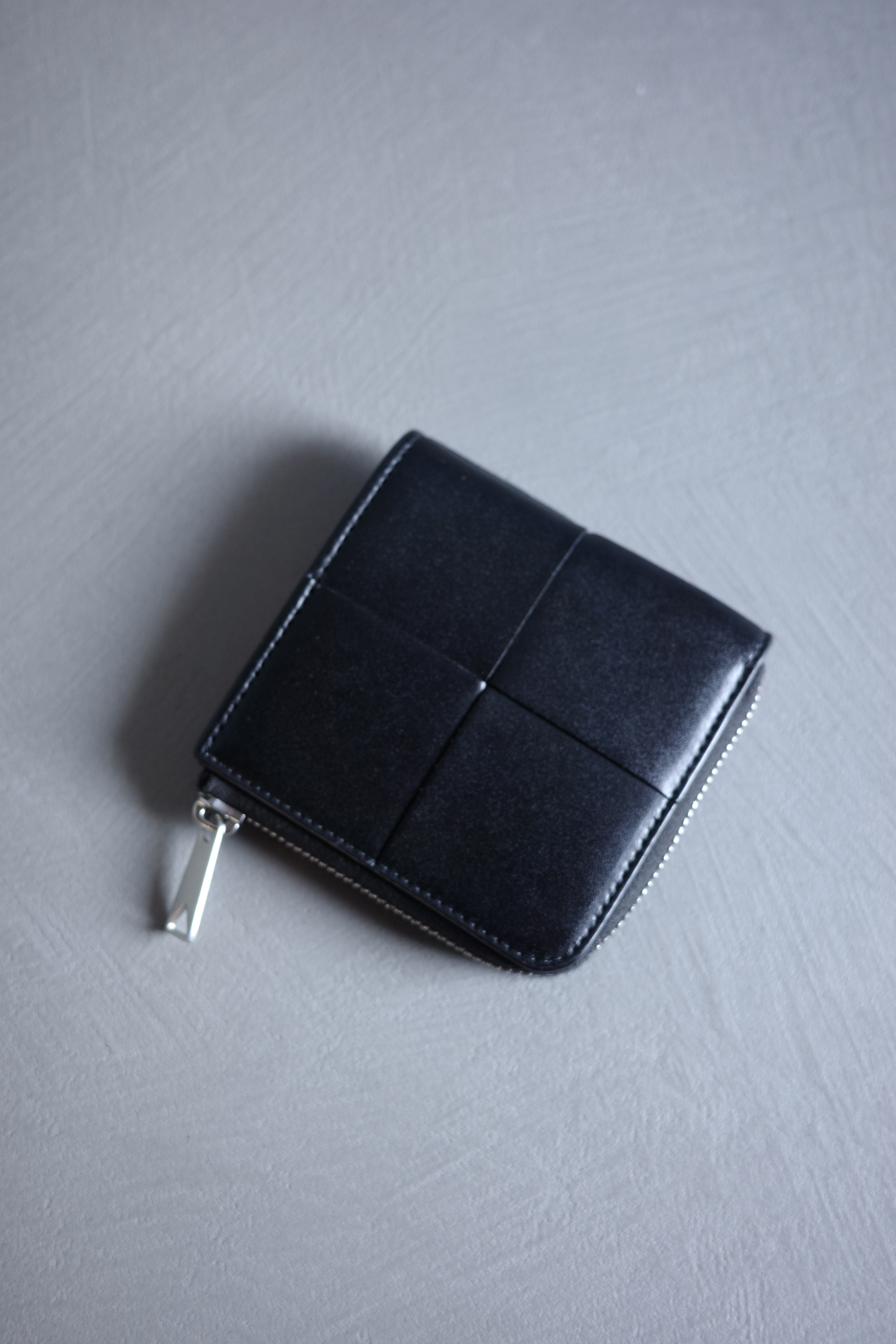 BOTTEGA VENETA　カセットコンパクトジップアラウンドウォレット