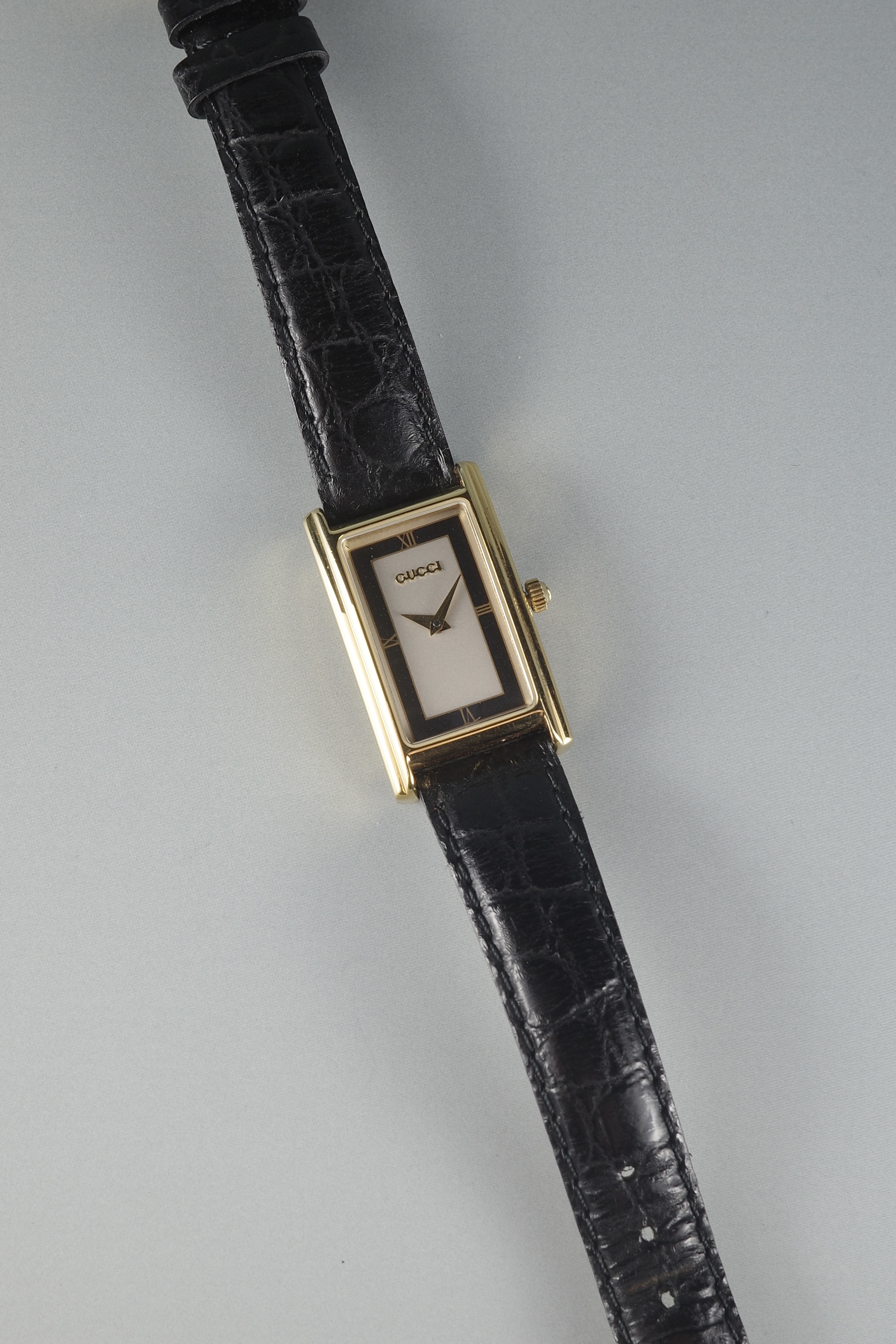 GUCCI "2600L" ヴィンテージウォッチ クオーツ